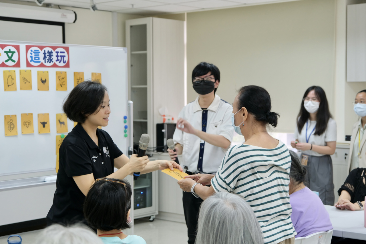 甲骨文這樣玩2.0玩出你的人生卡牌 - 歷史文物陳列館X臺北市立聯合醫院