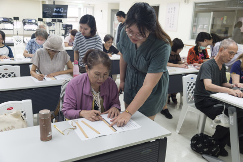 邊聊漢簡、編寫木簡 - 歷史文物陳列館X臺北市立聯合醫院