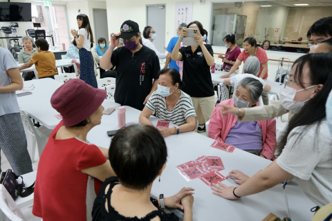 甲骨文這樣玩2.0玩出你的人生卡牌 - 歷史文物陳列館X臺北市立聯合醫院