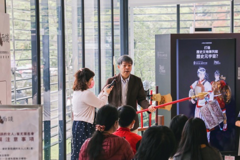為己而談 - 「為己而來——被史家耽誤的女人」展覽座談簽名會