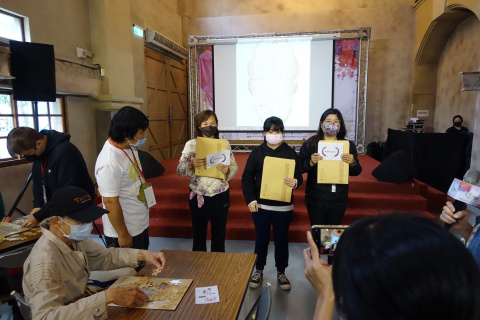 「綴合甲骨、解密遠古」拼圖體驗工作坊 - 臺北聯醫111年失智月活動