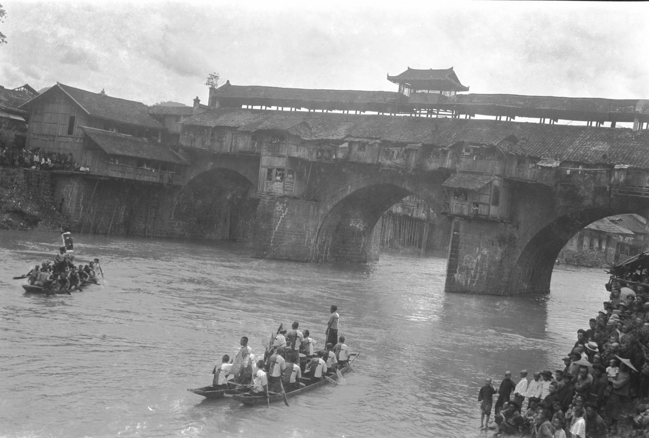 人與地：環境區分與人類適應