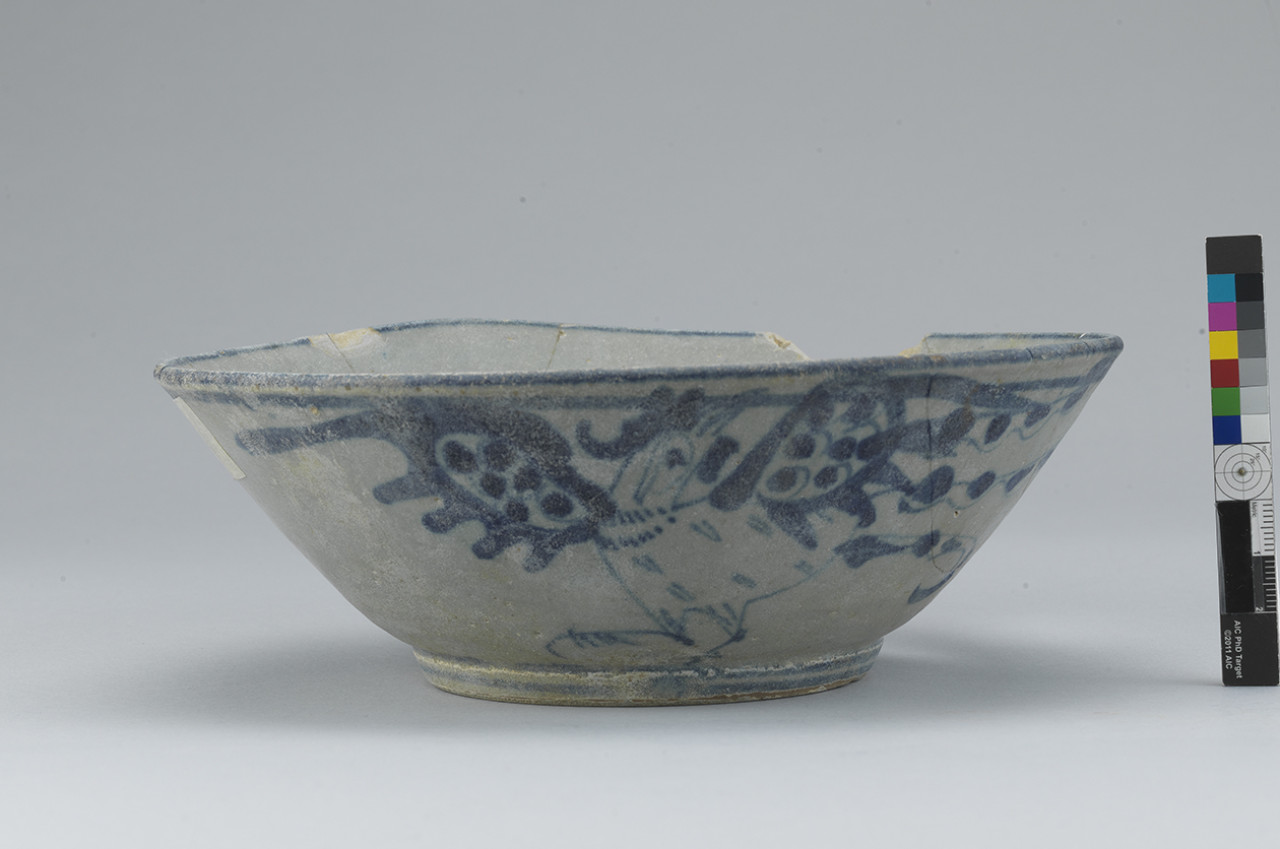 Bowl in Underglaze Blue