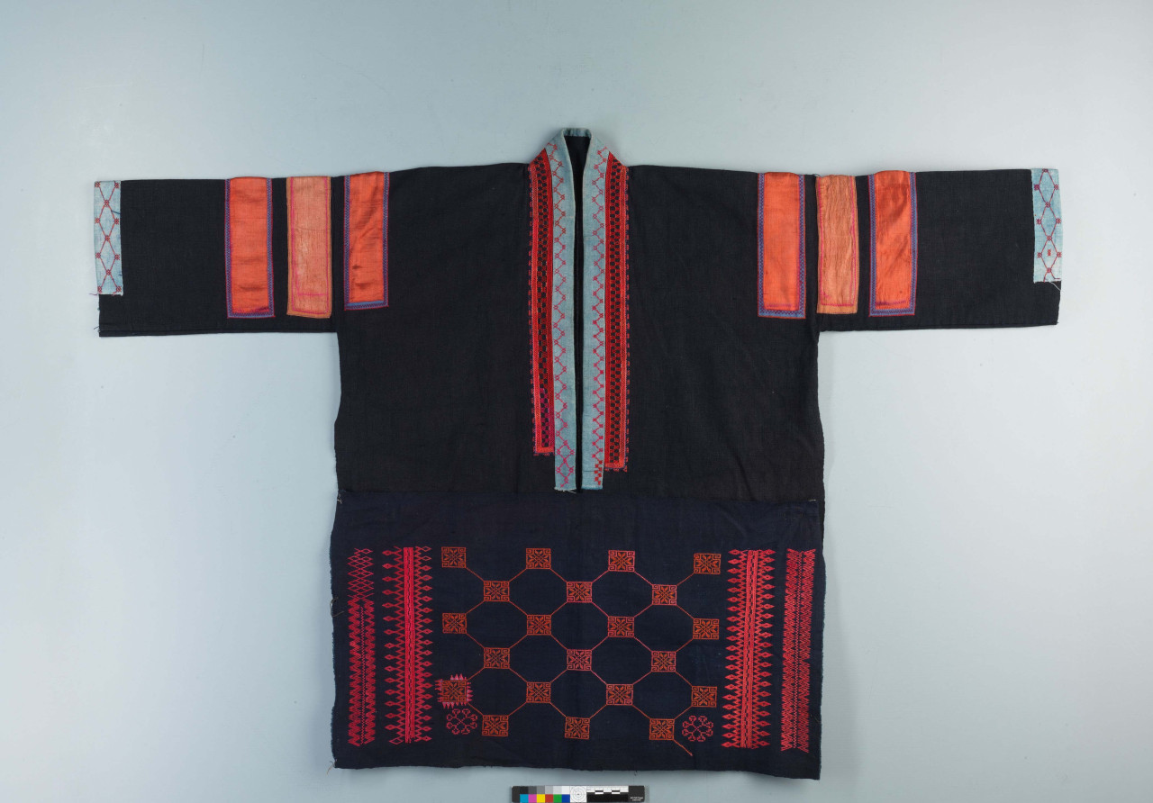 Miao Women&rsquo;s Dress