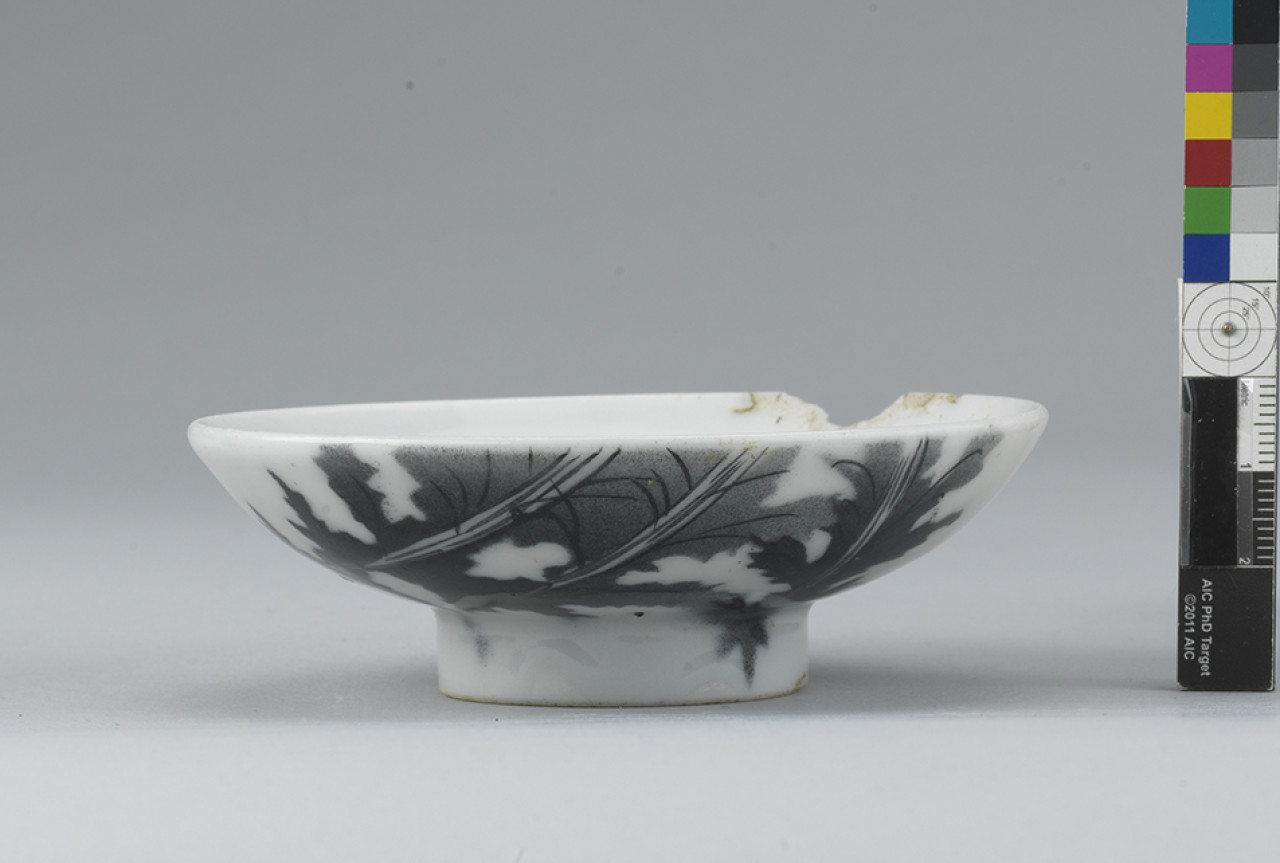 Porcelain Dish with Ringfoot