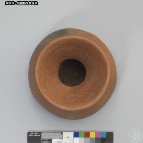 Jar with Angular Shoulder and Flat Bottom