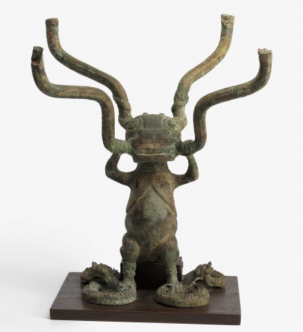 Animal-shaped Stand