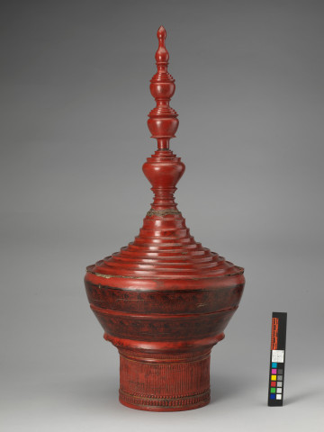 Red Lacquer Food Container