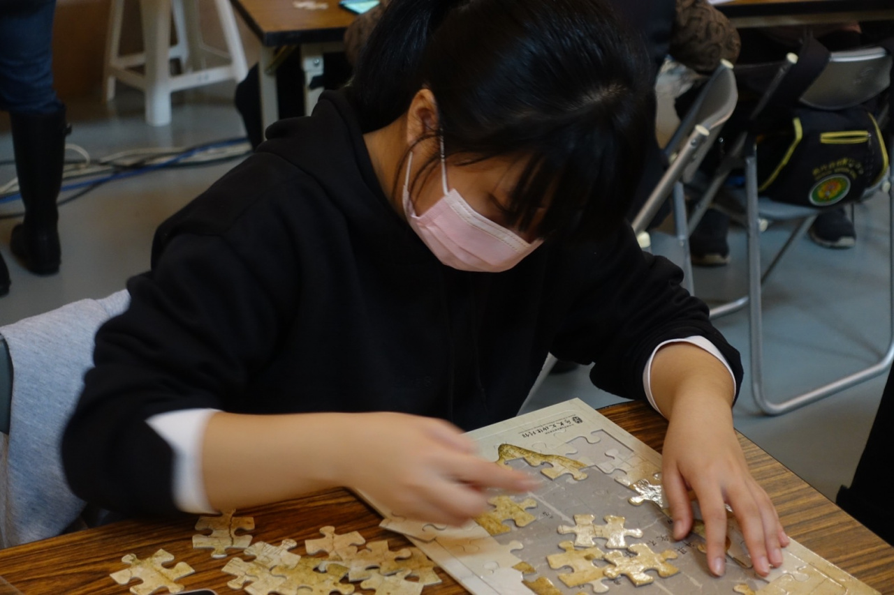 “Assembling Oracle Bones, Puzzling Out Secrets” Jigsaw Puzzle Workshop - 臺北聯醫111年失智月活動