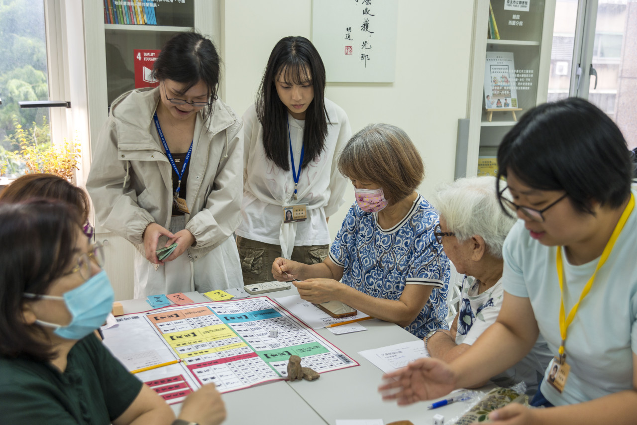 文物館陞官圖｜桌遊活動 - 歷史文物陳列館X臺北市立聯合醫院