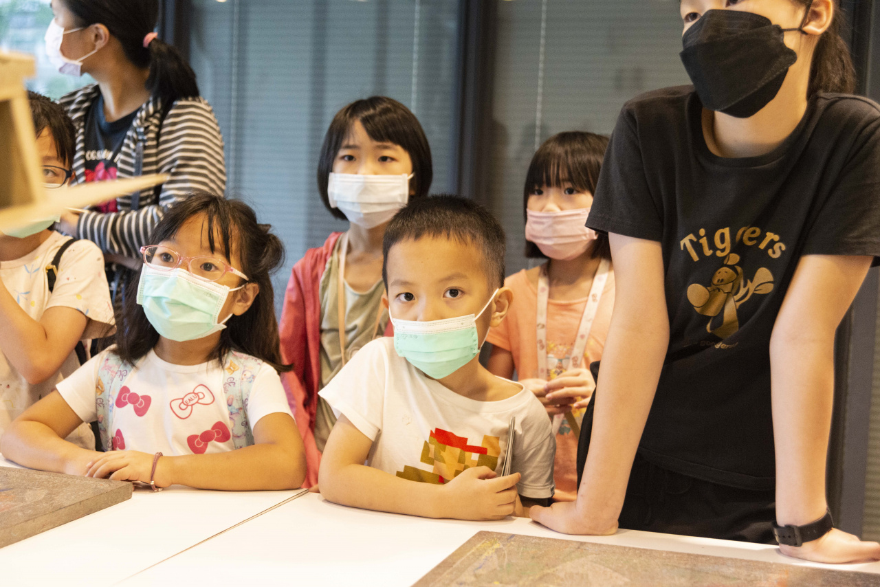 Lend a Han-d with Storytelling (5/20) - MIHP Activities for the 2023 518 International Museum Day