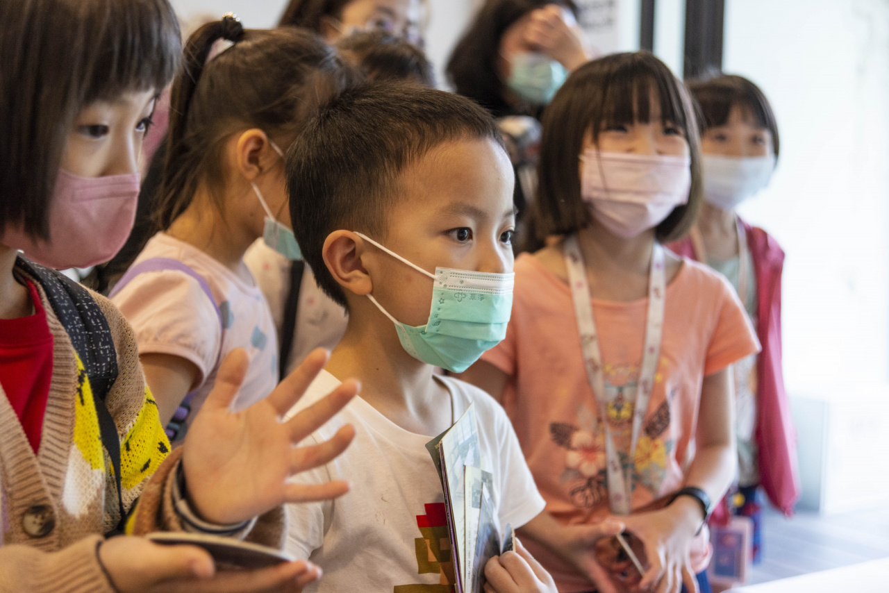 Lend a Han-d with Storytelling (5/20) - MIHP Activities for the 2023 518 International Museum Day
