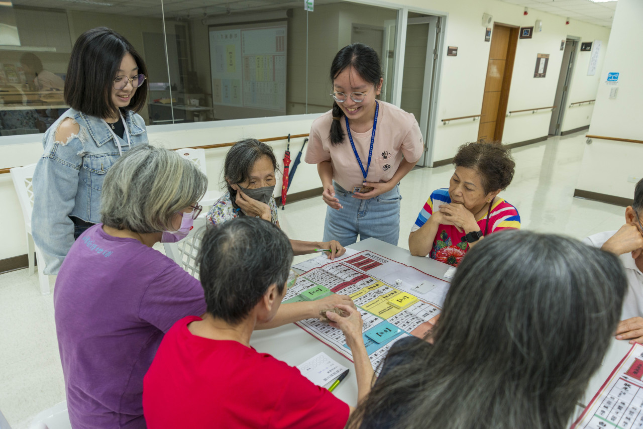文物館陞官圖｜桌遊活動 - 歷史文物陳列館X臺北市立聯合醫院
