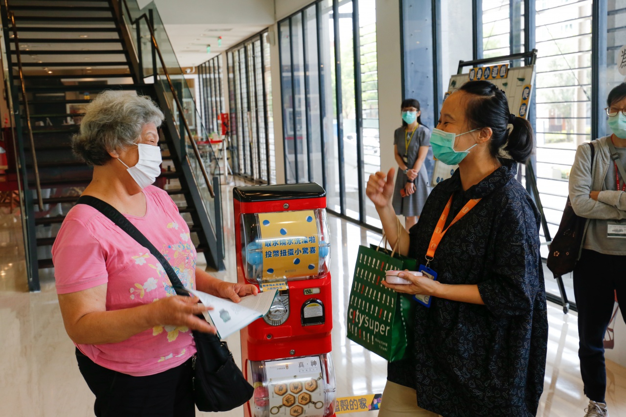 Fetch and Boil Water to Bathe!  - The MIHP’s 2022 Social Prescription Activity