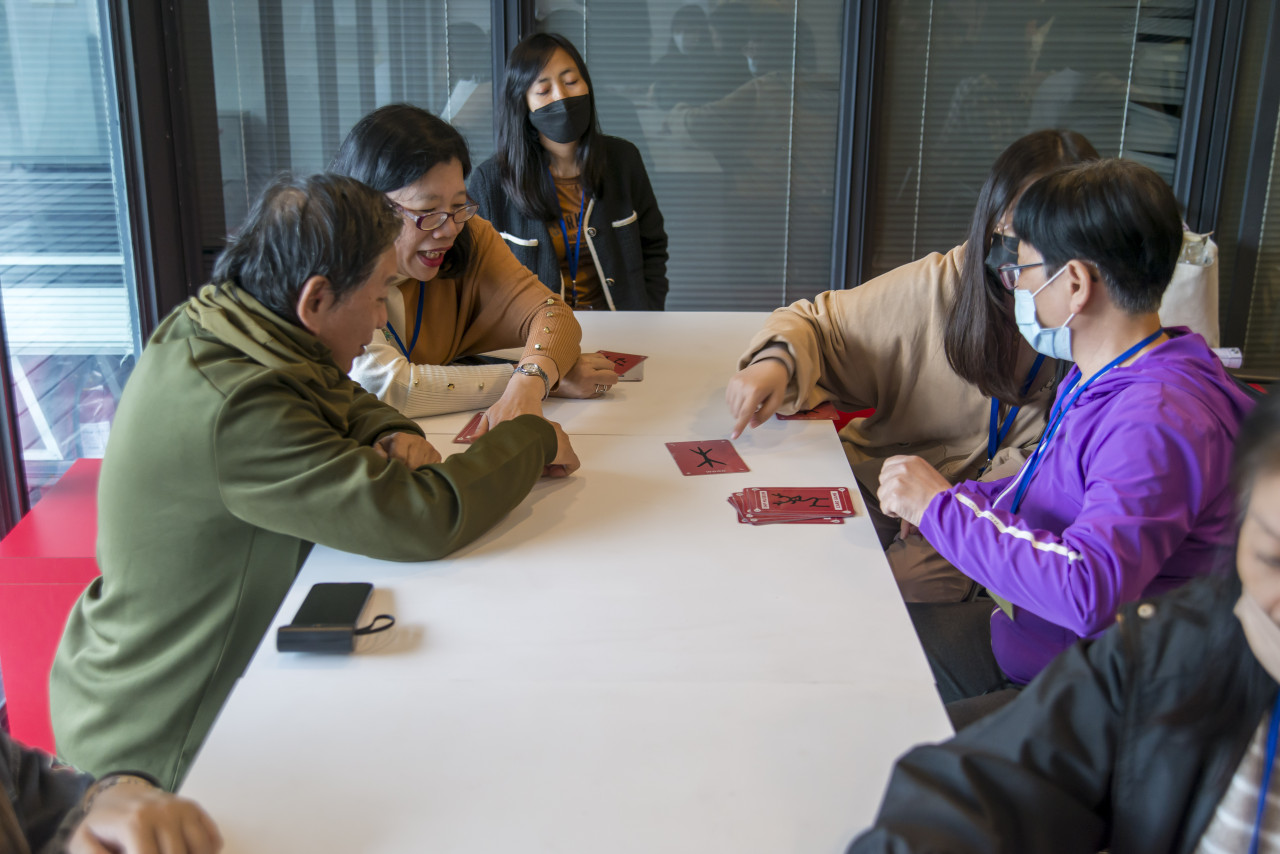 2025中山醫大失智照護參訪活動 - 瞧！是三千三百歲的貓頭鷹！