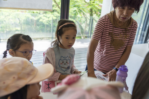 棒打老虎雞吃蟲｜甲骨文遊戲卡牌 - 2026中研附幼參訪活動