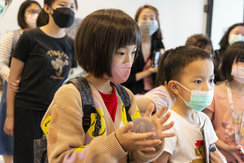 Lend a Han-d with Storytelling (5/20) - MIHP Activities for the 2023 518 International Museum Day