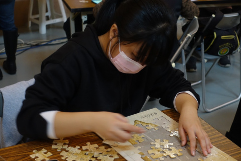 “Assembling Oracle Bones, Puzzling Out Secrets” Jigsaw Puzzle Workshop - 臺北聯醫111年失智月活動
