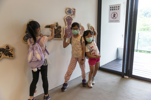 Lend a Han-d with Storytelling (5/20) - MIHP Activities for the 2023 518 International Museum Day