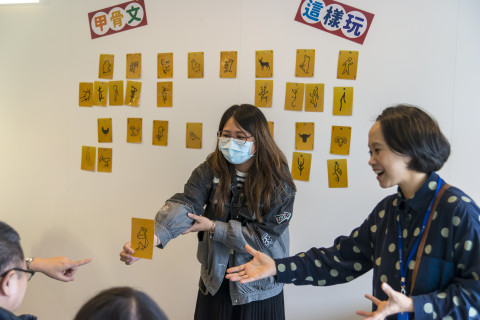2025中山醫大失智照護參訪活動 - 瞧！是三千三百歲的貓頭鷹！