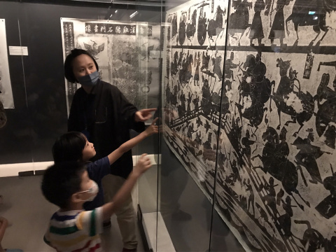 Lend a Han-d with Storytelling (5/27) - MIHP Activities for the 2023 518 International Museum Day