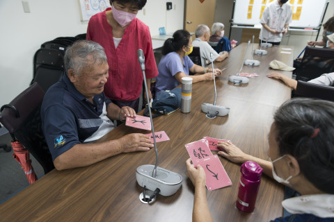 甲骨文這樣玩2.0玩出你的人生卡牌 - 歷史文物陳列館X臺北市立聯合醫院(聯醫社會處方箋外展活動)