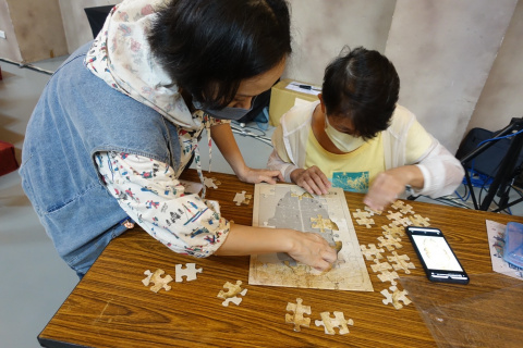 “Assembling Oracle Bones, Puzzling Out Secrets” Jigsaw Puzzle Workshop - 臺北聯醫111年失智月活動