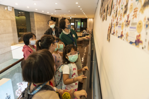Lend a Han-d with Storytelling (5/20) - MIHP Activities for the 2023 518 International Museum Day