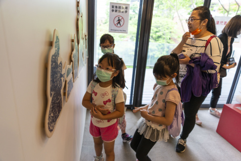 Lend a Han-d with Storytelling (5/20) - MIHP Activities for the 2023 518 International Museum Day