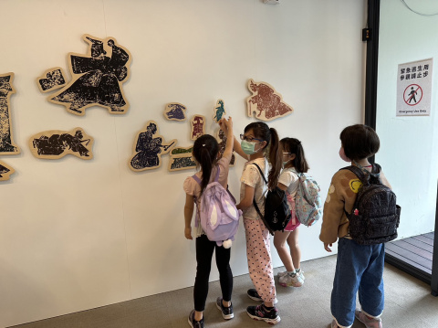 Lend a Han-d with Storytelling (5/20) - MIHP Activities for the 2023 518 International Museum Day