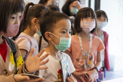 Lend a Han-d with Storytelling (5/20) - MIHP Activities for the 2023 518 International Museum Day