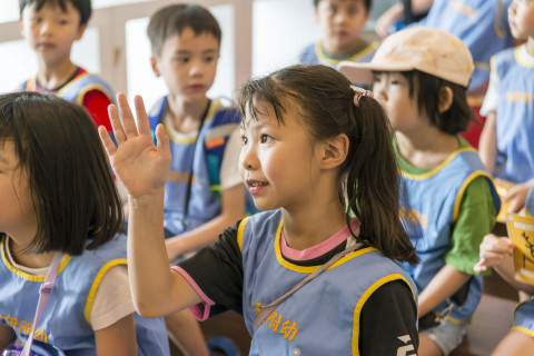 棒打老虎雞吃蟲｜甲骨文遊戲卡牌 - 2026中研附幼參訪活動