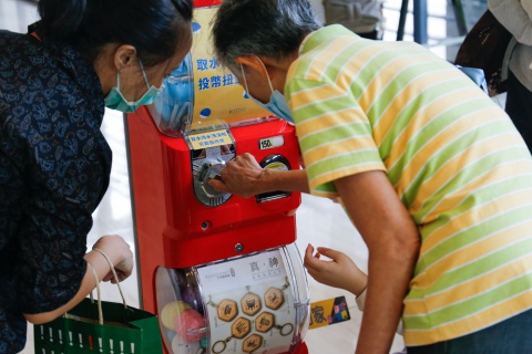 Fetch and Boil Water to Bathe!  - The MIHP’s 2022 Social Prescription Activity