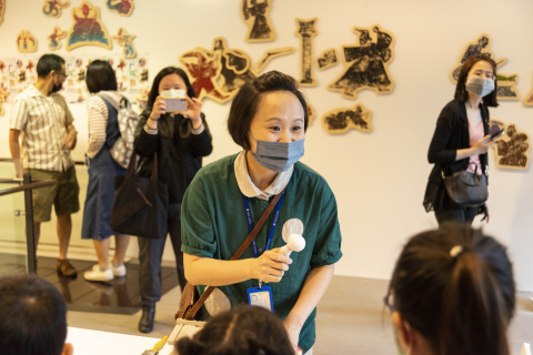 Lend a Han-d with Storytelling (5/20) - MIHP Activities for the 2023 518 International Museum Day