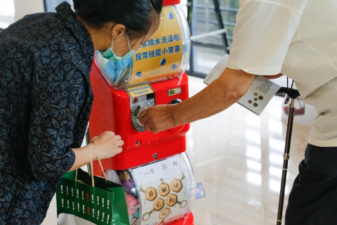 Fetch and Boil Water to Bathe!  - The MIHP’s 2022 Social Prescription Activity