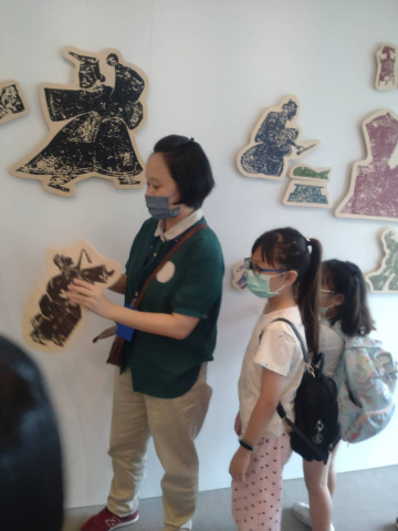 Lend a Han-d with Storytelling (5/20) - MIHP Activities for the 2023 518 International Museum Day