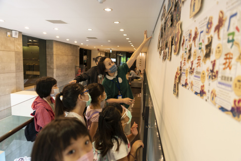 Lend a Han-d with Storytelling (5/20) - MIHP Activities for the 2023 518 International Museum Day