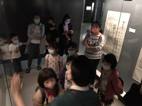 Lend a Han-d with Storytelling (5/20) - MIHP Activities for the 2023 518 International Museum Day