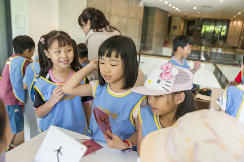 棒打老虎雞吃蟲｜甲骨文遊戲卡牌 - 2026中研附幼參訪活動