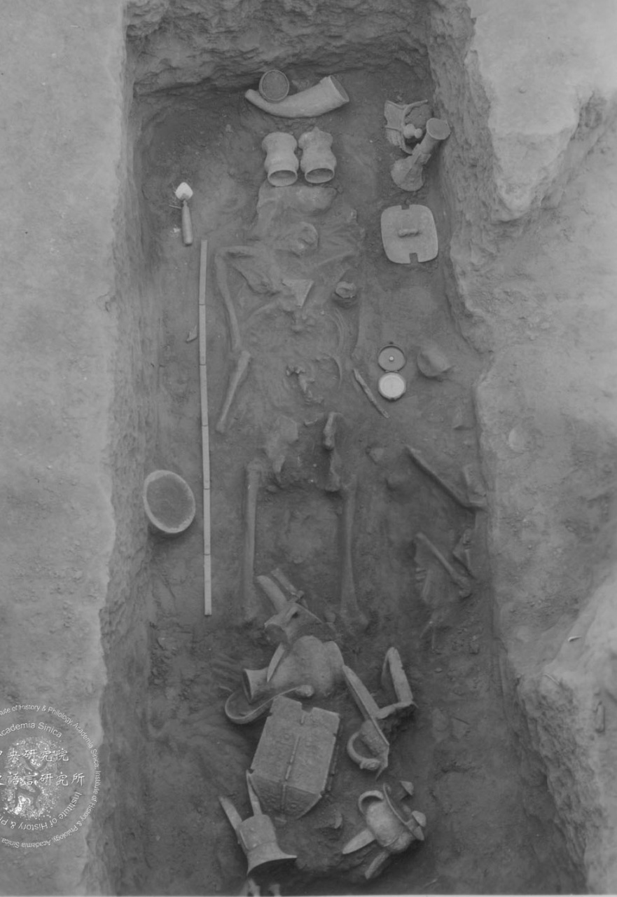 SACRIFICIAL PIT M1022