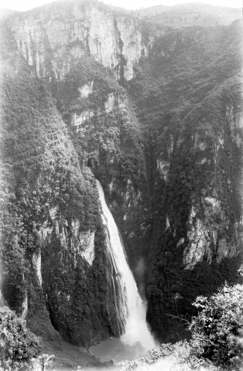 People and Place: The Relationship between Geographical Environments, Resources, and Societies