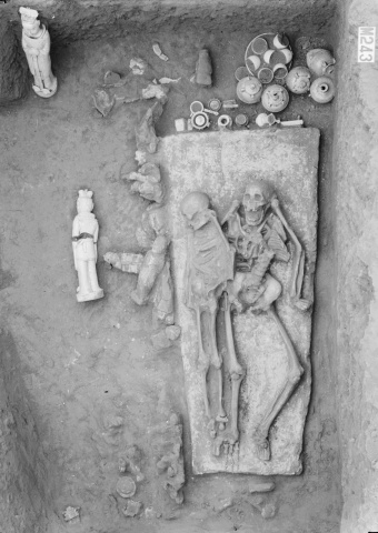 Tomb M243, Xiaotun, Anyang, Honan