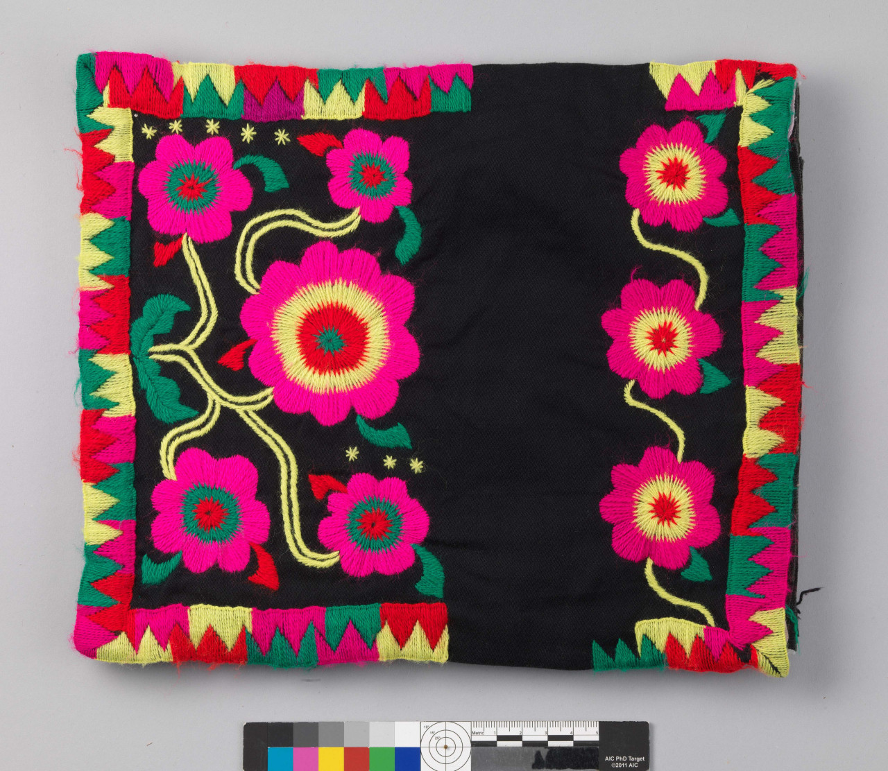 羌族頭帕與假辮