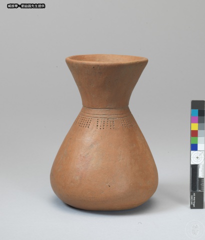 侈口縮頸垂腹平底瓶