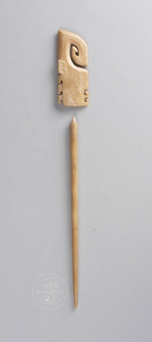 商代貴婦的飾品──玉人首形笄