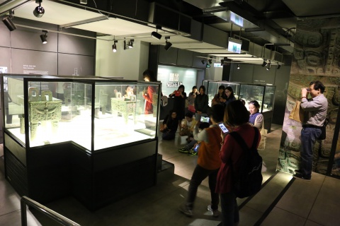 「第三屆博物館專業培訓工作坊」 參觀交流 - 中研院史語所歷史文物陳列館的展覽與典藏