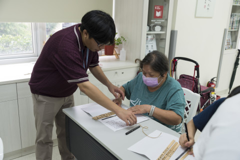 邊聊漢簡、編寫木簡 - 歷史文物陳列館X臺北市立聯合醫院