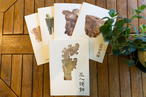 玉人頭飾筆記本